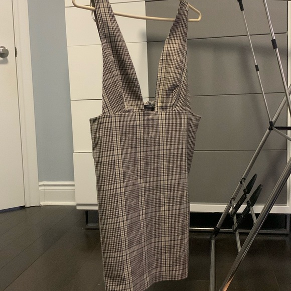 Zara Plaid Pinafore Dress - Picture 5 of 8